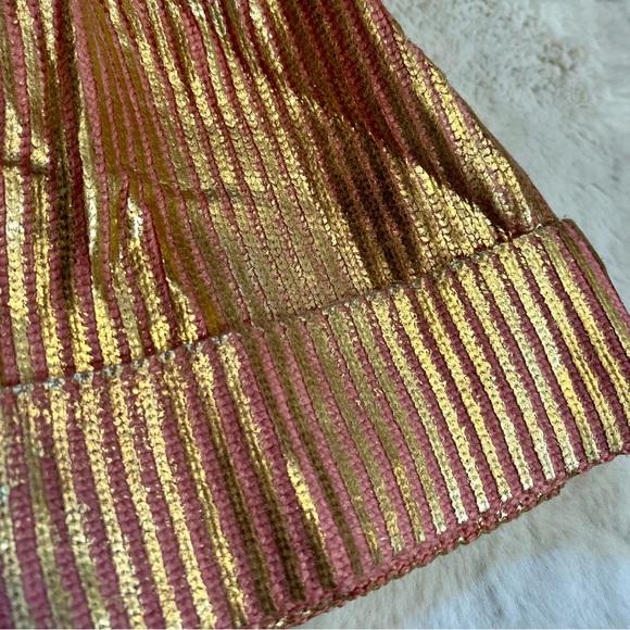 NWT Gold Painted Pink Toque with Pom Pom - Picture 5 of 9